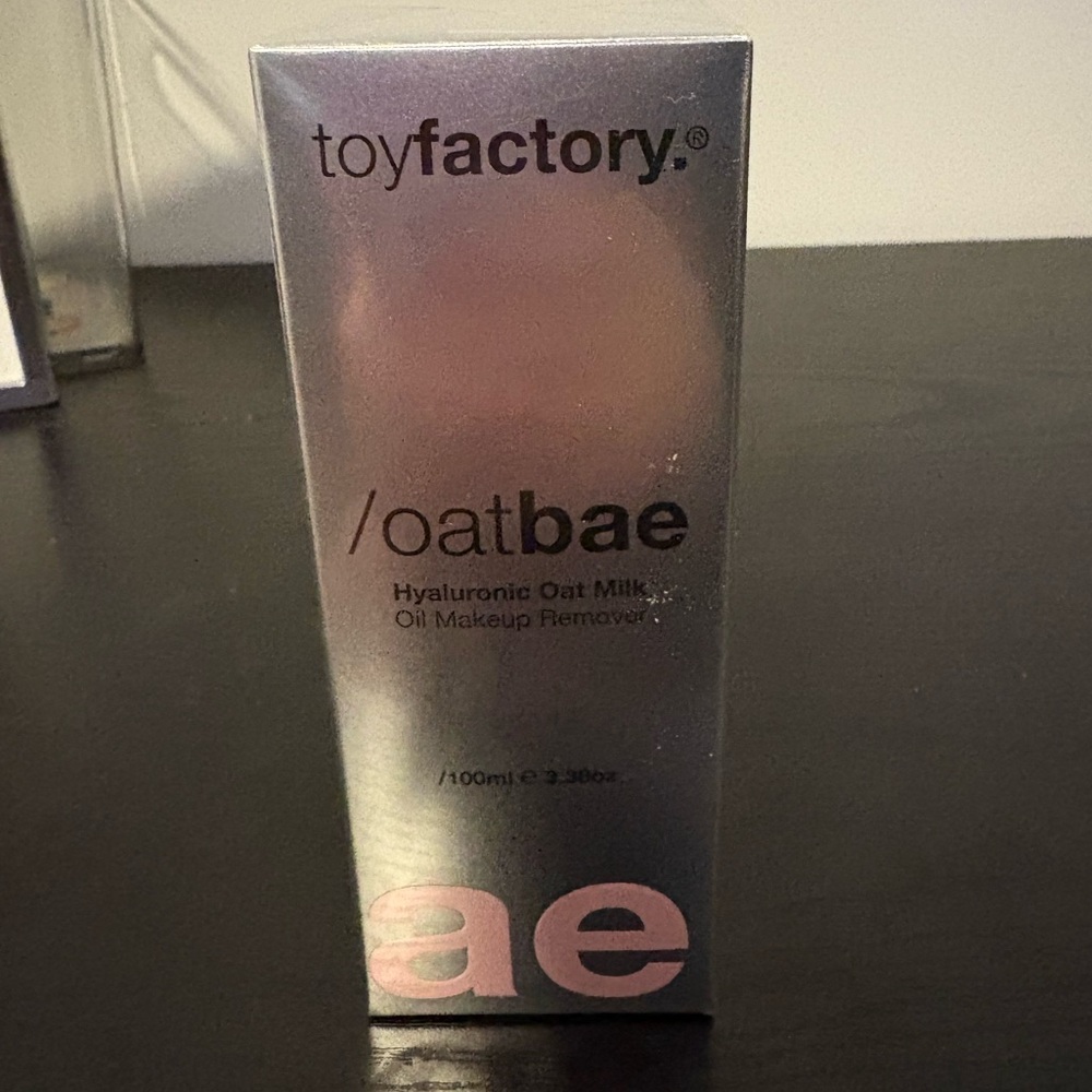 Brand New TOYFACTORY Oatbae Hyaluronic Oat Milk Oil Makeup Remover 100 ml